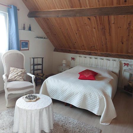 Bed and Breakfast Tulipe24 Savigne-l'Eveque Camera foto